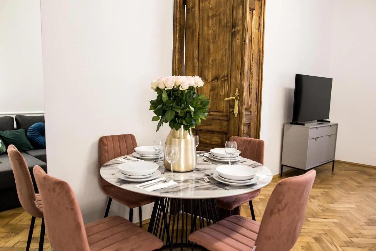 Cracwow K8 No.10 Apartment クラクフ ポーランド